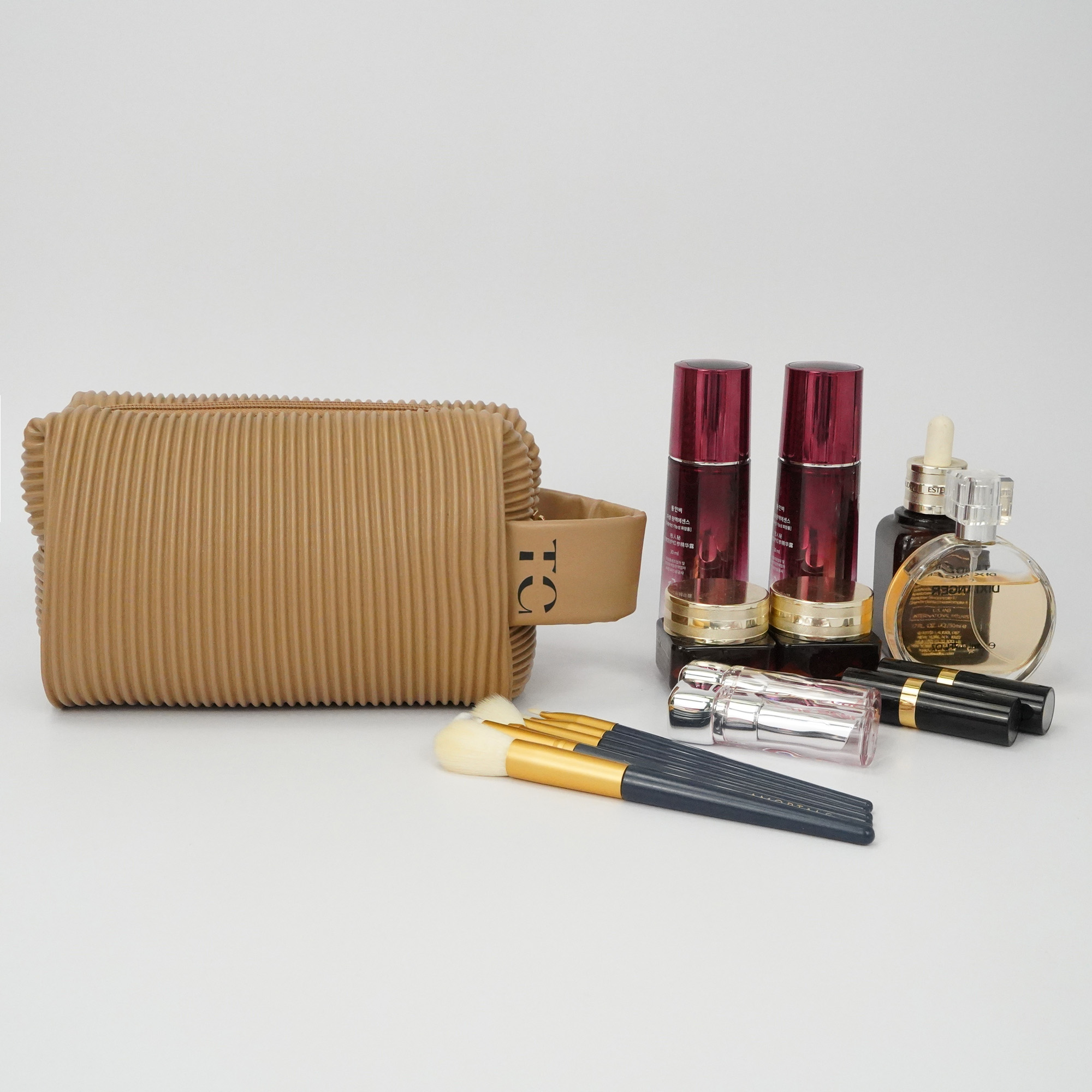 Pu Leather Quilted Cosmetic Bag Travel Makeup Bag with Zipper Cosmetic Organizer for Women and Girls